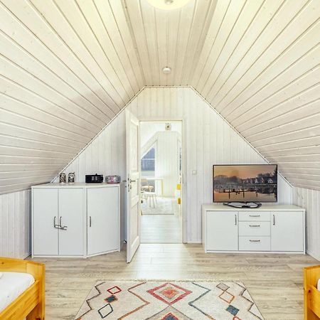 Beautiful Home In Zerpenschleuse With Kitchen Екстериор снимка